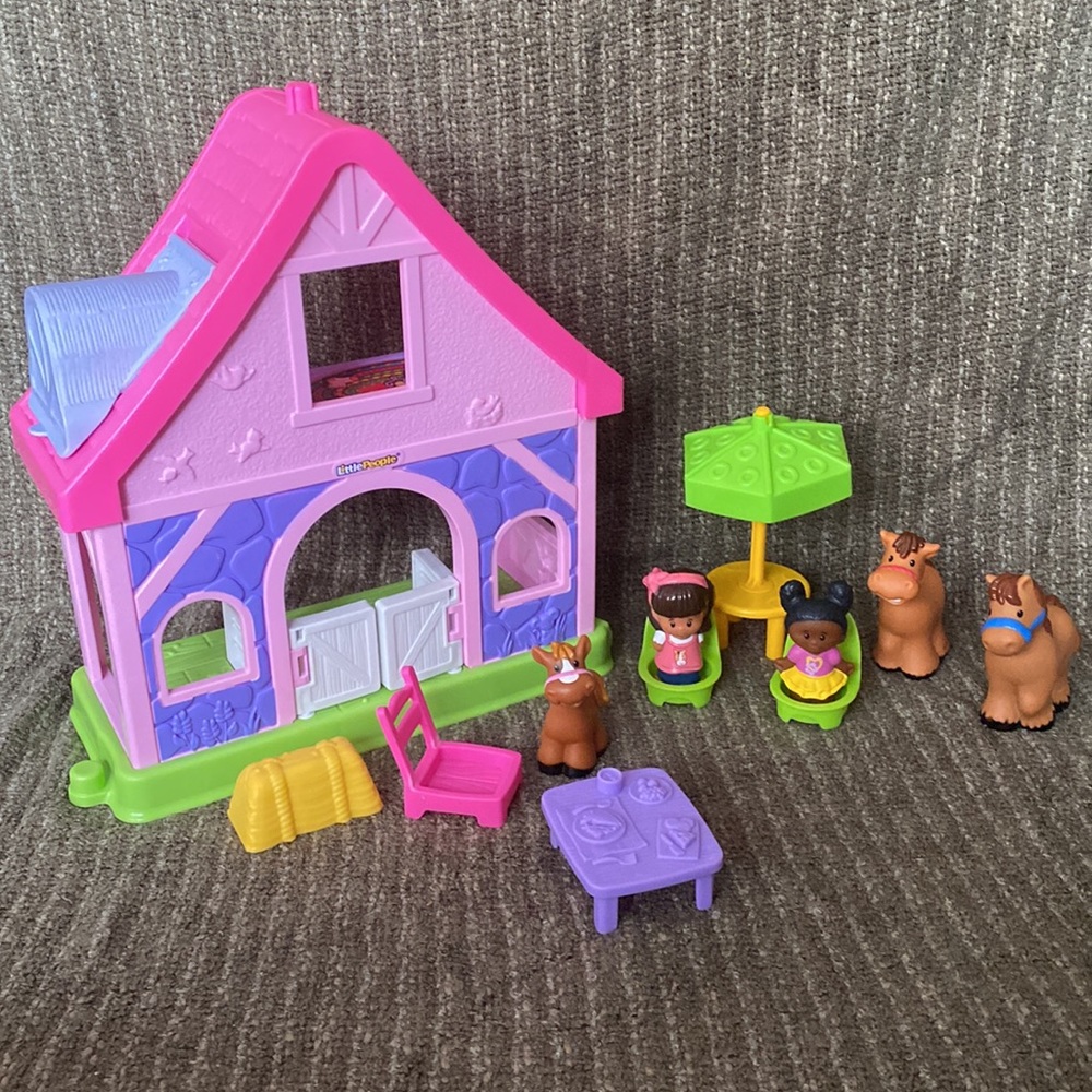 Fisher-Price Little People pink stable